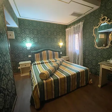 Residenza La Campana Guest house 3*