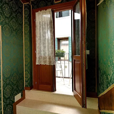 Pensionat Residenza La Campana 3*