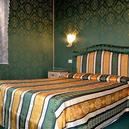 Residenza La Campana 3*