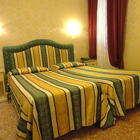 Residenza La Campana Guest house 3*