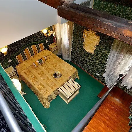 Residenza La Campana Pensionat 3*