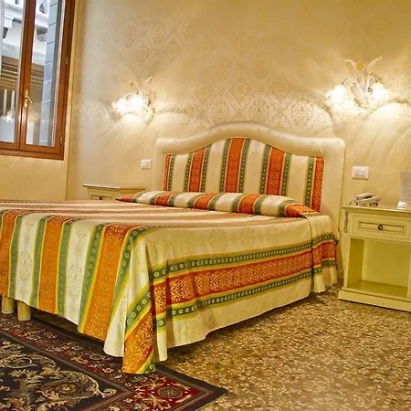 Casa de hóspedes Residenza La Campana 3*