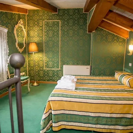 Guest house Residenza La Campana Venice