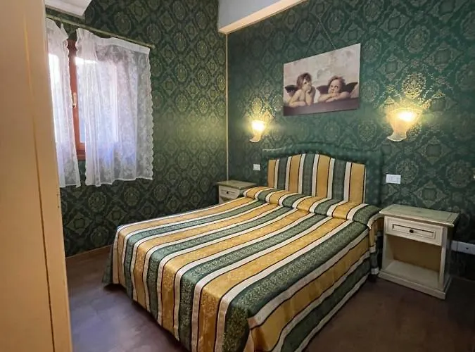 Residenza La Campana 3* Venedig