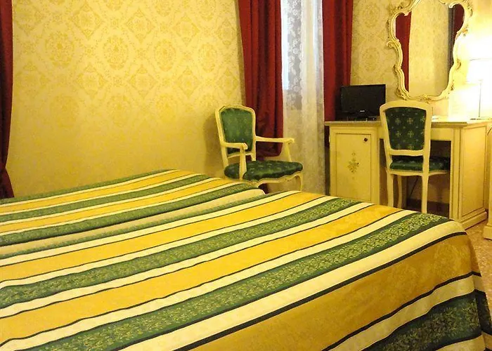 Residenza La Campana 3* Venedig