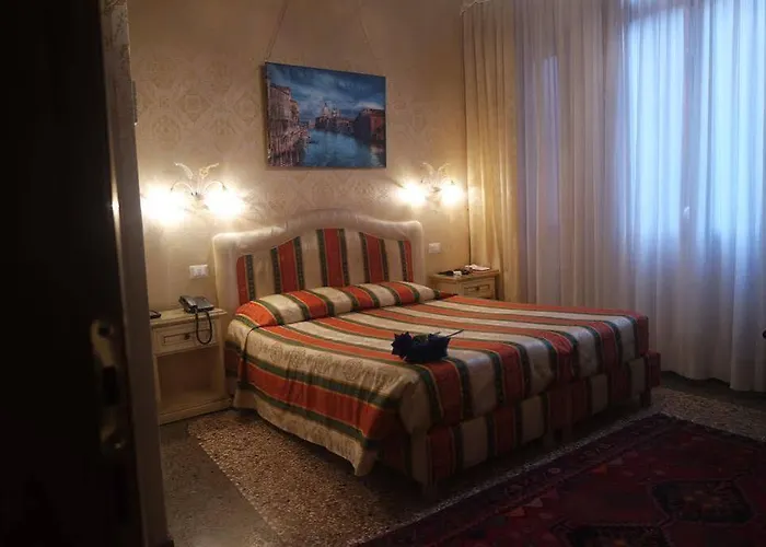 Gasthof Residenza La Campana Venedig