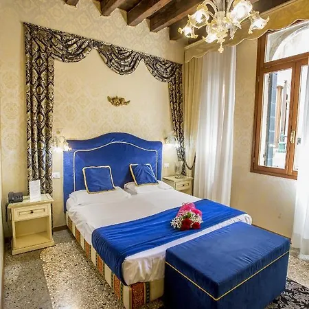 Residenza La Campana 3* Velence