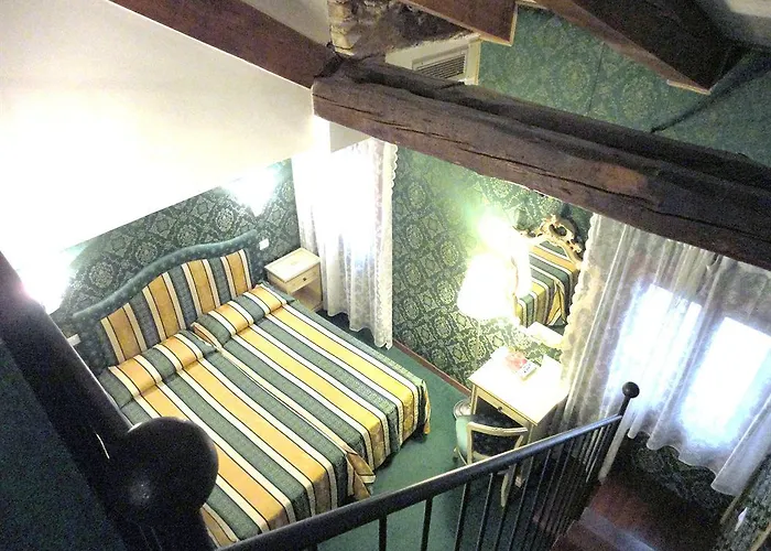 Affittacamere Residenza La Campana 3*